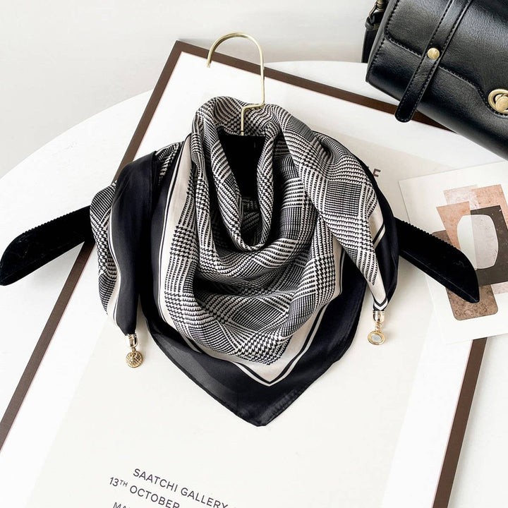 ACCITY - Magnetic Print Triangle Scarf for  Spring Style_CWASC02917
