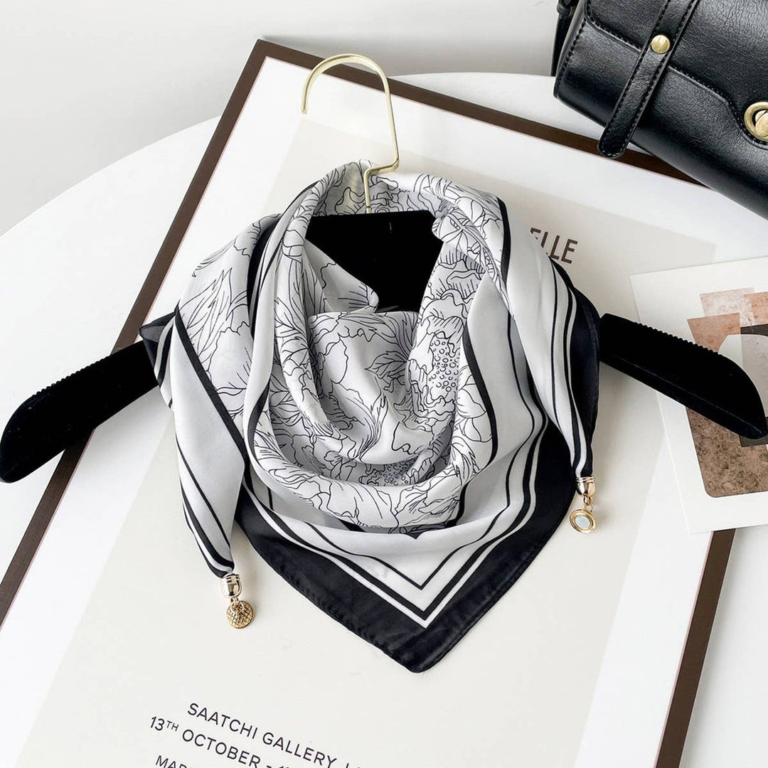 ACCITY - Magnetic Print Triangle Scarf for  Spring Style_CWASC02917