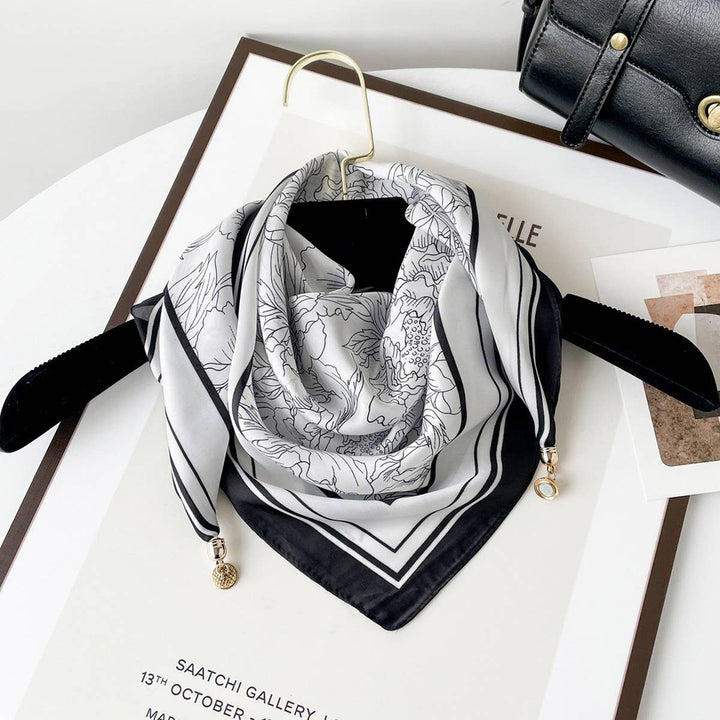 ACCITY - Magnetic Print Triangle Scarf for  Spring Style_CWASC02917