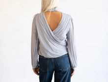 Load image into Gallery viewer, Gabin Blouse in Dove