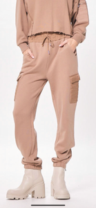 Utility Jogger in Latte