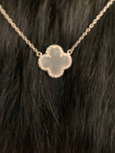 Load image into Gallery viewer, Pearl rhinestone Outlined Clover* adjustable chain*Multiple Colors