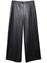 Load image into Gallery viewer, Cropped Vegan Leather Pant