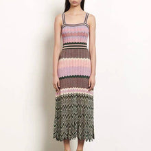 Load image into Gallery viewer, Retro Pleated Knit Dress