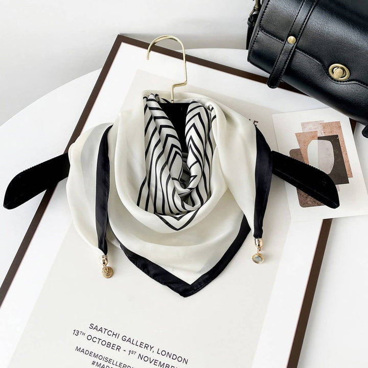 ACCITY - Magnetic Print Triangle Scarf for  Spring Style_CWASC02917