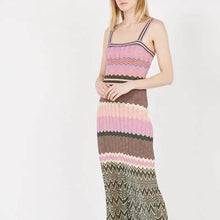 Load image into Gallery viewer, Retro Pleated Knit Dress